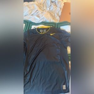 Nike pro combat shirt size men M